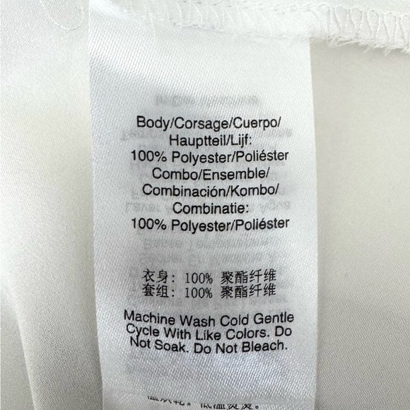 DKNY Ruffle Cut Out Off One Shoulder Top White Black Trim Medium - Picture 6 of 7